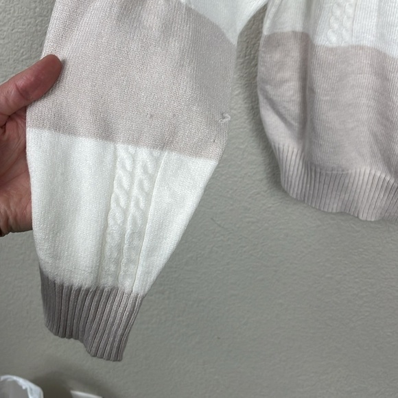 T Tahari Thick Stripe Colorblock Pullover Sweater White Beige Sz M - Picture 4 of 12